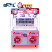 Okouzlující barevný Toy Crane Claw Machine